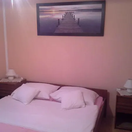 Apartamento 14 *