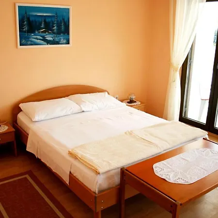 14 * Crikvenica